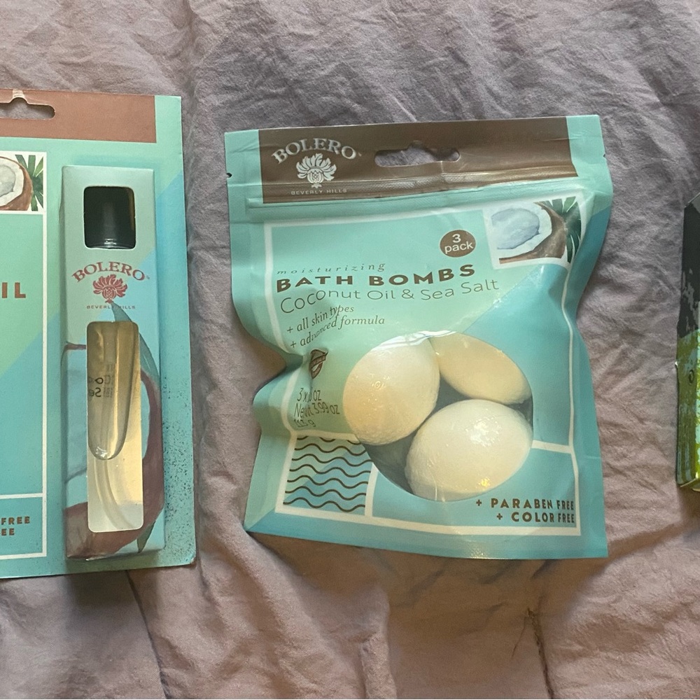 Makeup bundle - Picture 5 of 7
